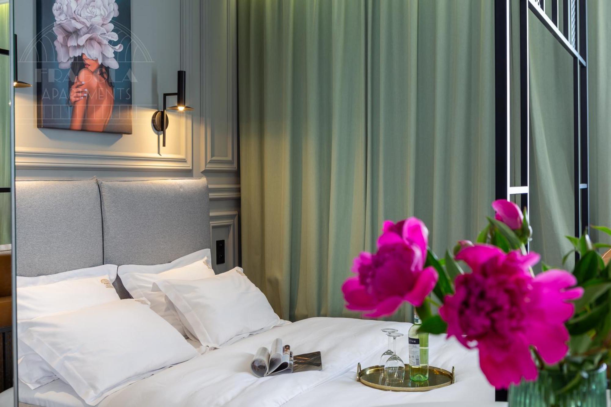 קרקוב Feminine Studio Fragola Apartments מראה חיצוני תמונה